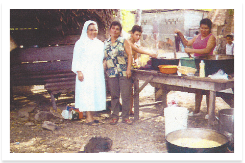 Franciscan Sisters helping make food